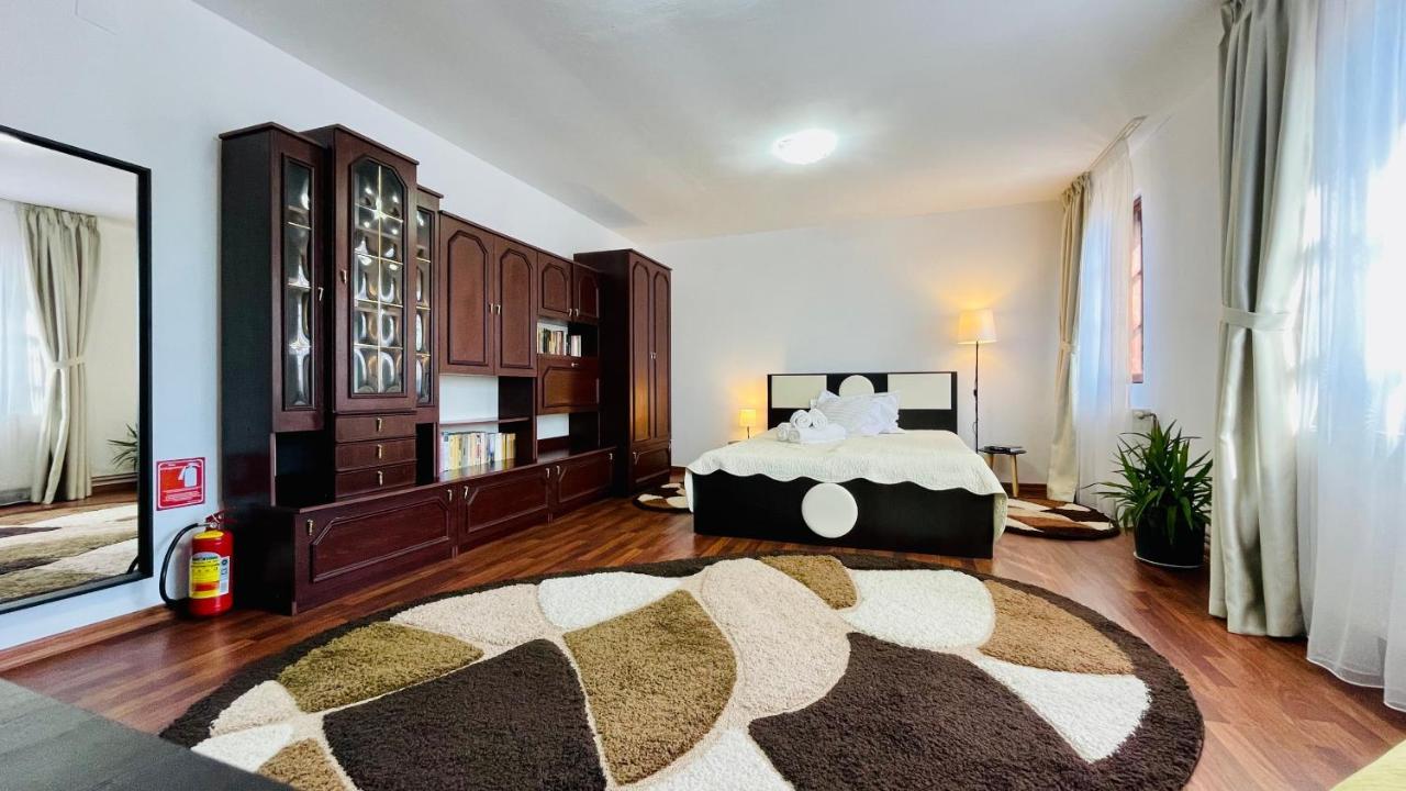 Appartement Leto House à Târgu Jiu Extérieur photo