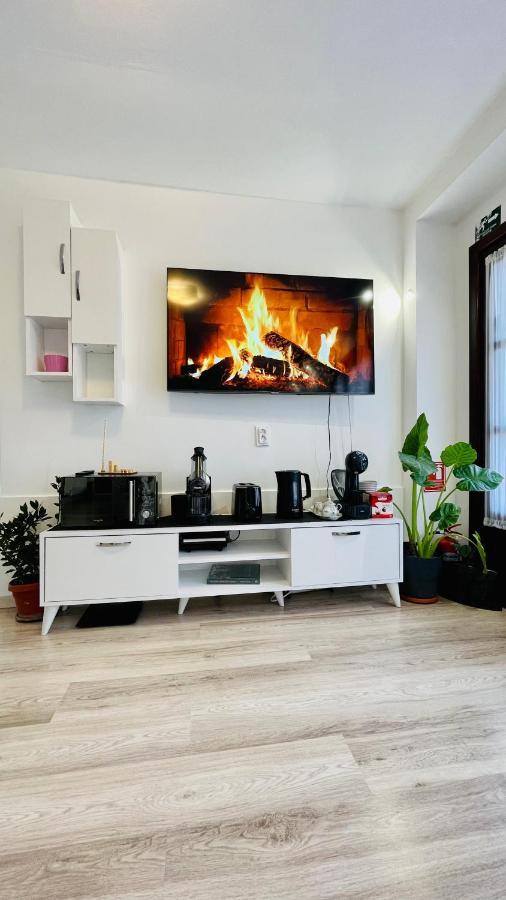 Appartement Leto House à Târgu Jiu Extérieur photo