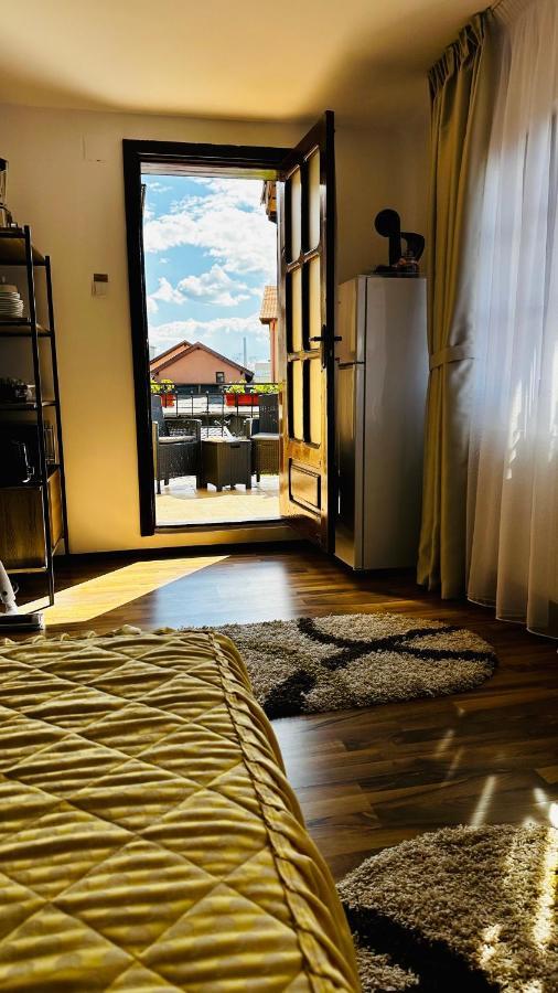 Appartement Leto House à Târgu Jiu Extérieur photo